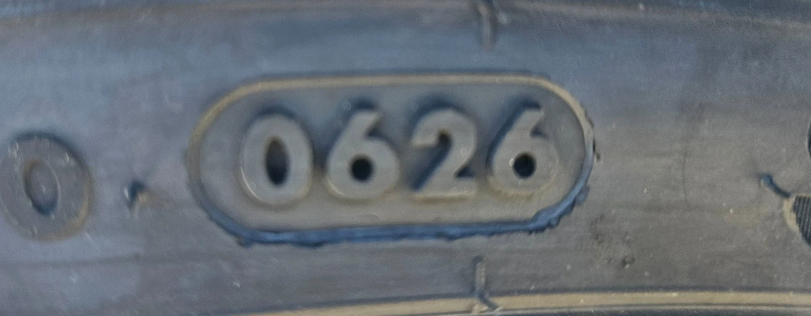 Гуми с джанти Други 225/35R19, снимка 4 - Гуми и джанти - 55573341
