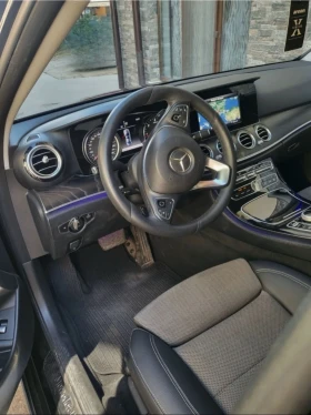 Mercedes-Benz E 220, снимка 6