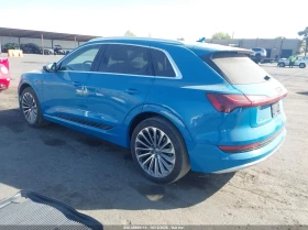 Audi E-Tron Premium Plus, снимка 3