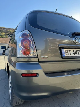 Toyota Corolla verso D4D, снимка 7