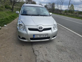 Обява за продажба на Toyota Corolla verso 2.2 136 D4D  ~7 200 лв. - изображение 3