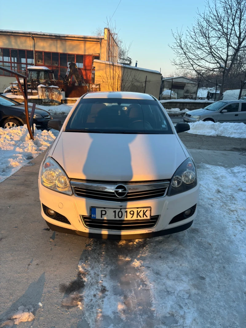 Opel Astra, снимка 1 - Автомобили и джипове - 49261389