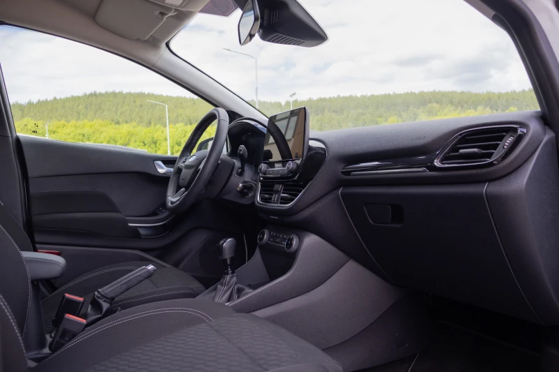 Ford Fiesta EcoBoostHYBRID / TITANIUM, снимка 11 - Автомобили и джипове - 52264686