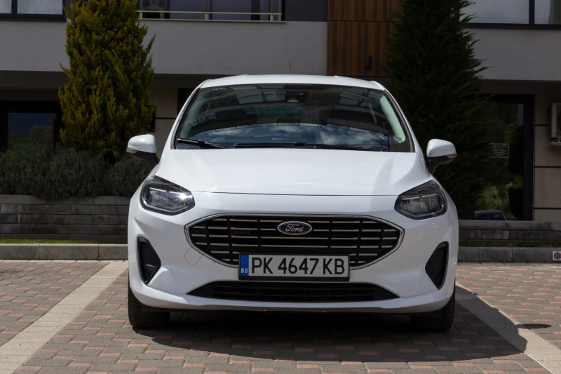 Ford Fiesta EcoBoostHYBRID / TITANIUM