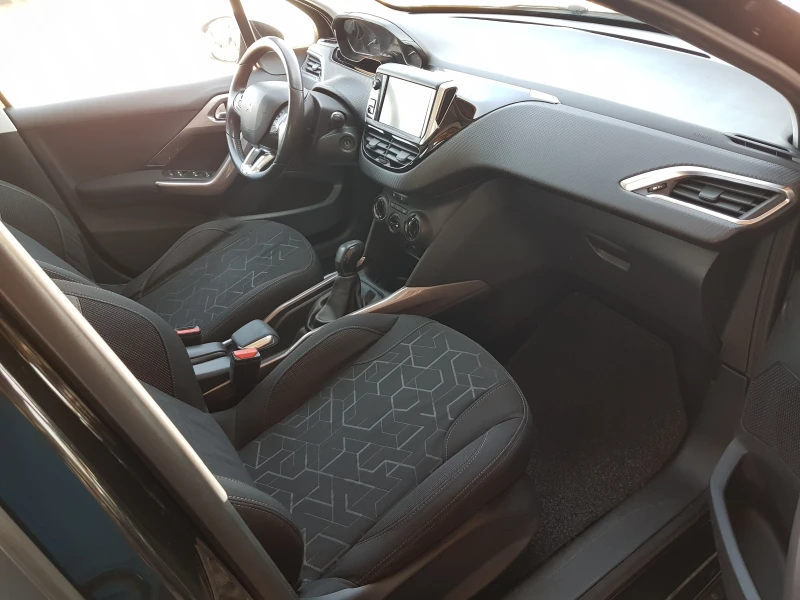 Peugeot 2008 1.6 HDI - 75 к.с. EURO 6B /12/2015г. ЛИЗИНГ, снимка 11 - Автомобили и джипове - 50736129