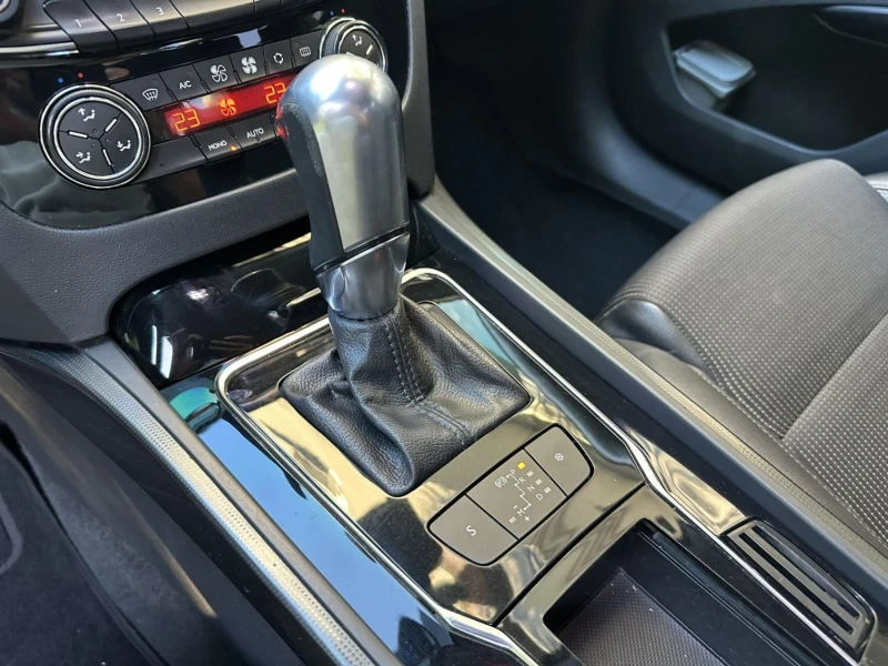Peugeot 508 2.0HDI / АВТОМАТИК, снимка 14 - Автомобили и джипове - 51516445