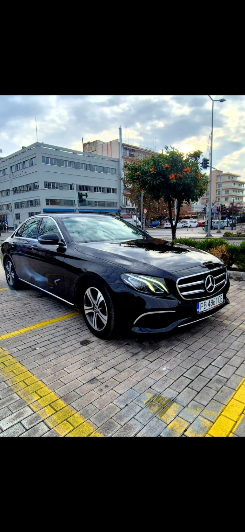 Mercedes-Benz E 220, снимка 3 - Автомобили и джипове - 52863647