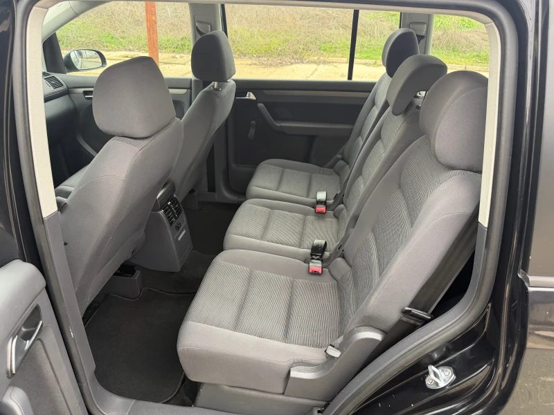 VW Touran 1.9. 105 кс 6-скорости, снимка 14 - Автомобили и джипове - 53501355