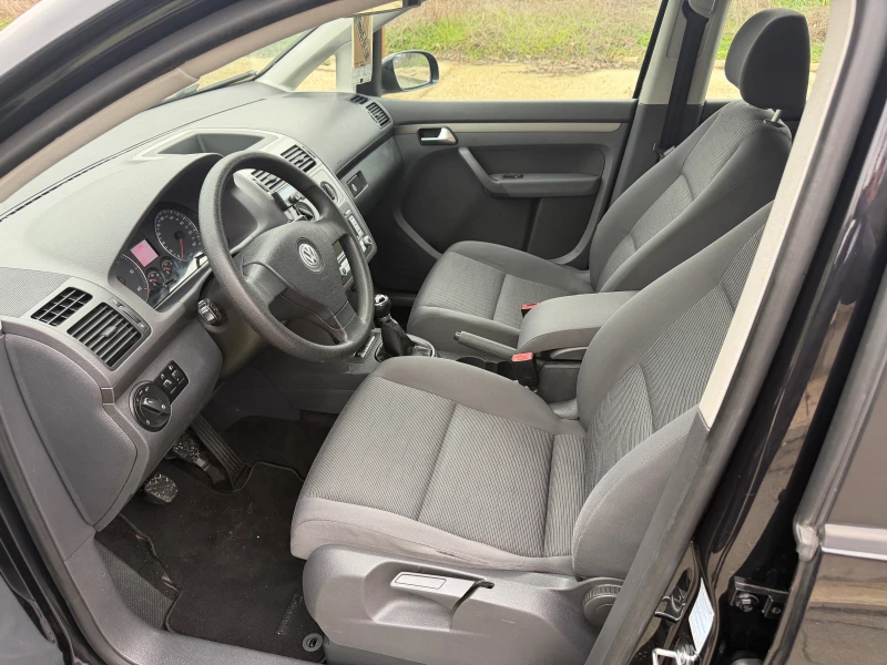 VW Touran 1.9. 105 кс 6-скорости, снимка 10 - Автомобили и джипове - 53501355