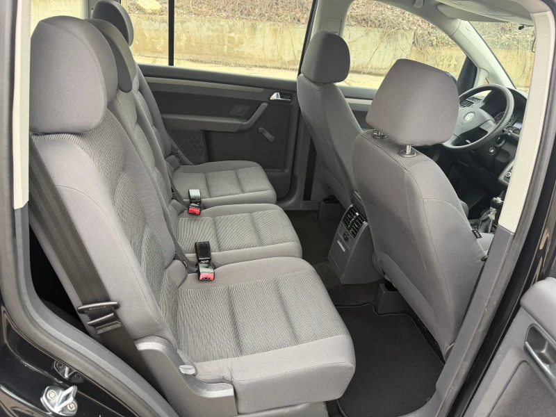VW Touran 1.9. 105 кс 6-скорости, снимка 13 - Автомобили и джипове - 53501355