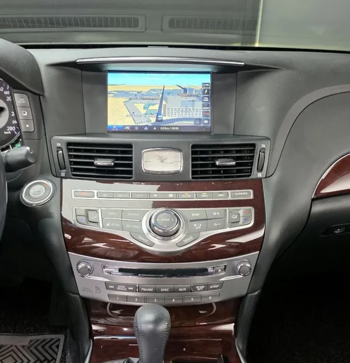 Infiniti Q70 Style 3.7 Бензин, снимка 6 - Автомобили и джипове - 55258306