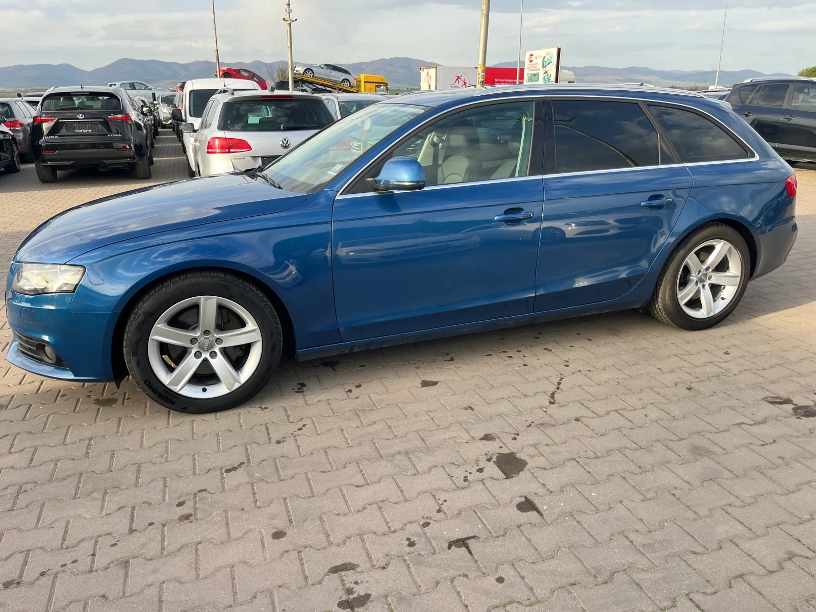 Audi A4 3.0 TDI Quattro, Панорама, Ксенон, Навигация - изображение 2