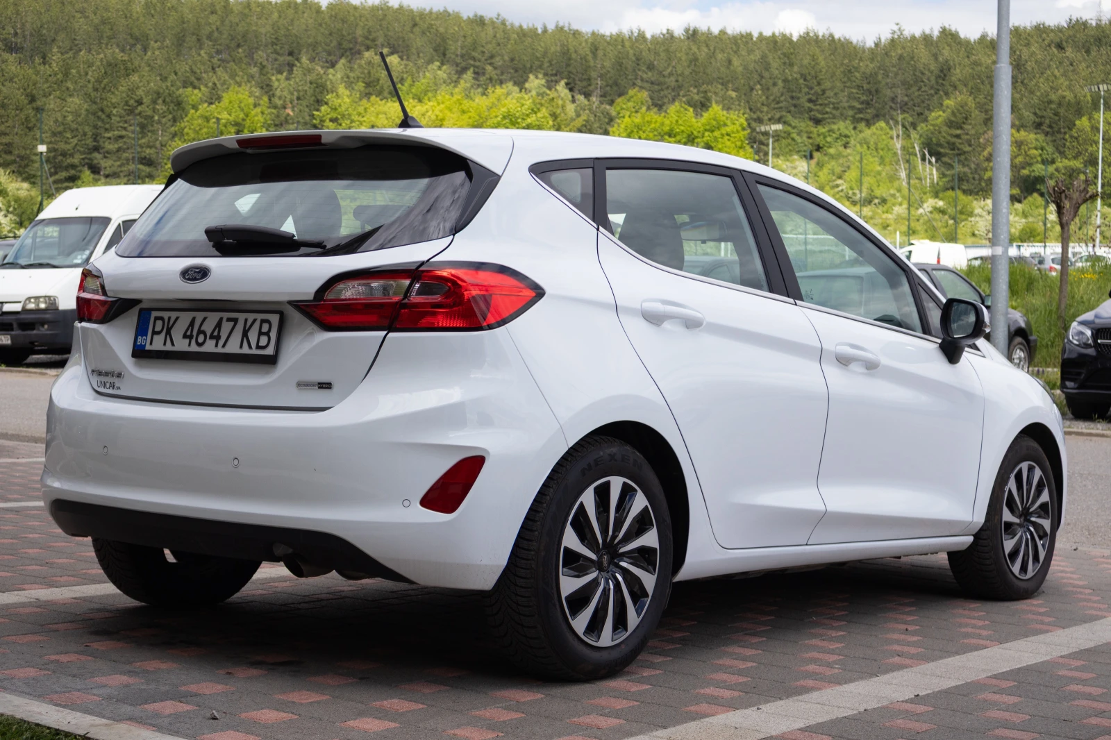 Ford Fiesta EcoBoostHYBRID / TITANIUM - изображение 6