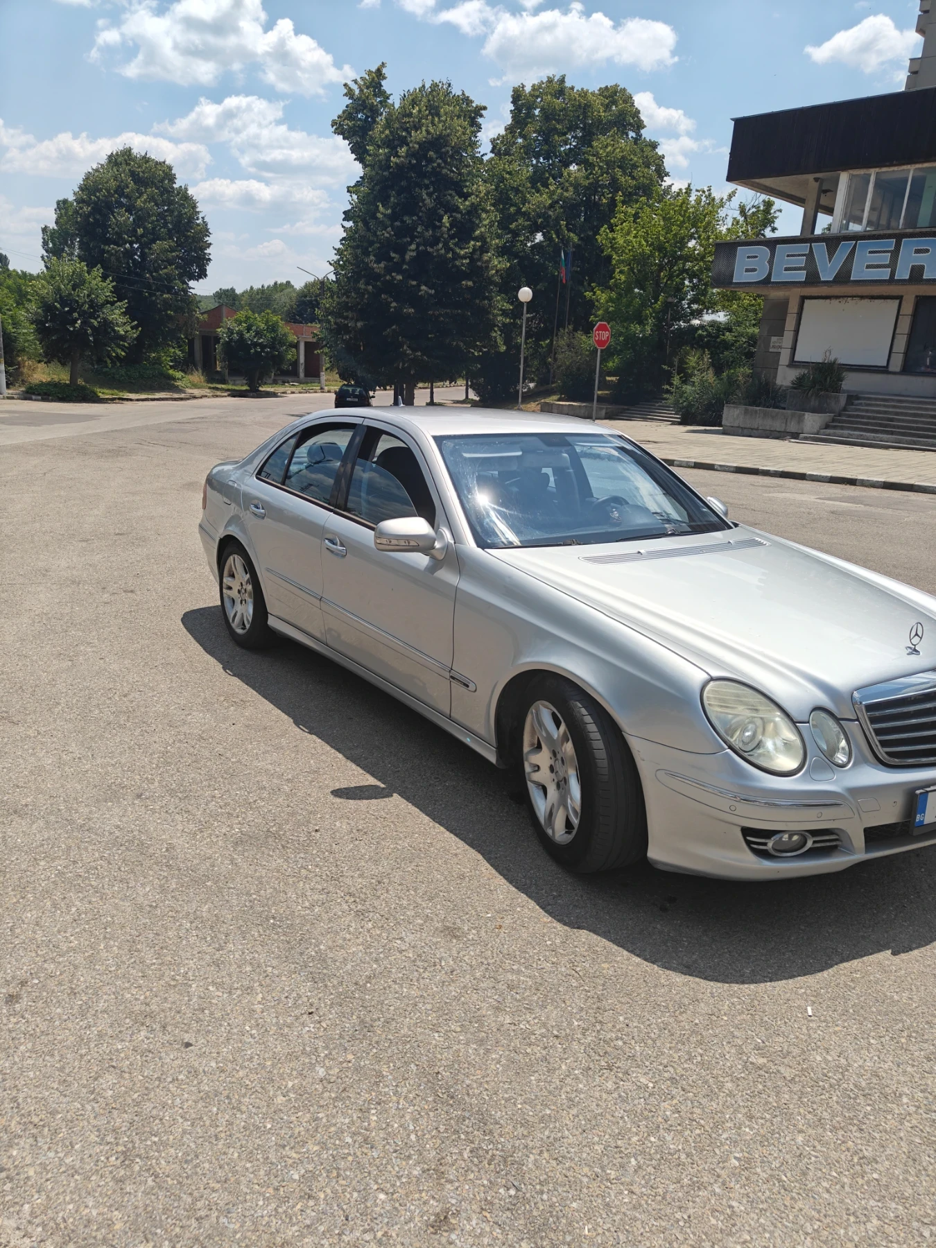 Mercedes-Benz E 320  - изображение 3
