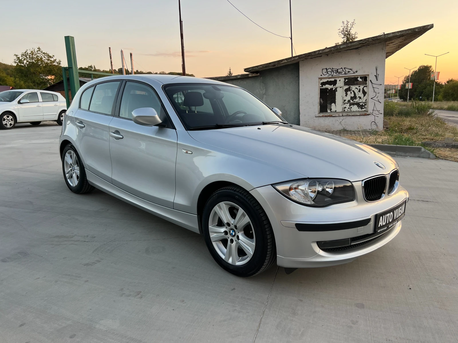 BMW 118 100, 000кмУНИКАТ - изображение 3