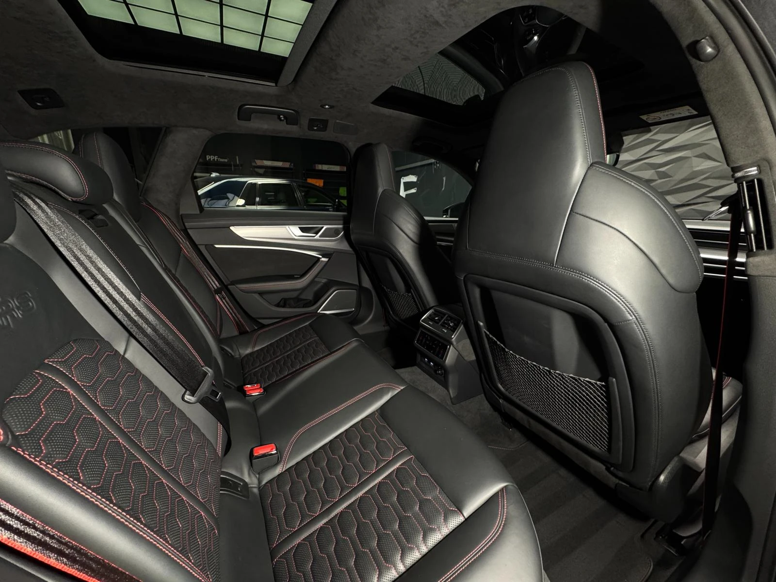 Audi Rs6 Avant ABT* Ceramic* 3D B&O* 360* Pano* Matrix*  | Mobile.bg   9