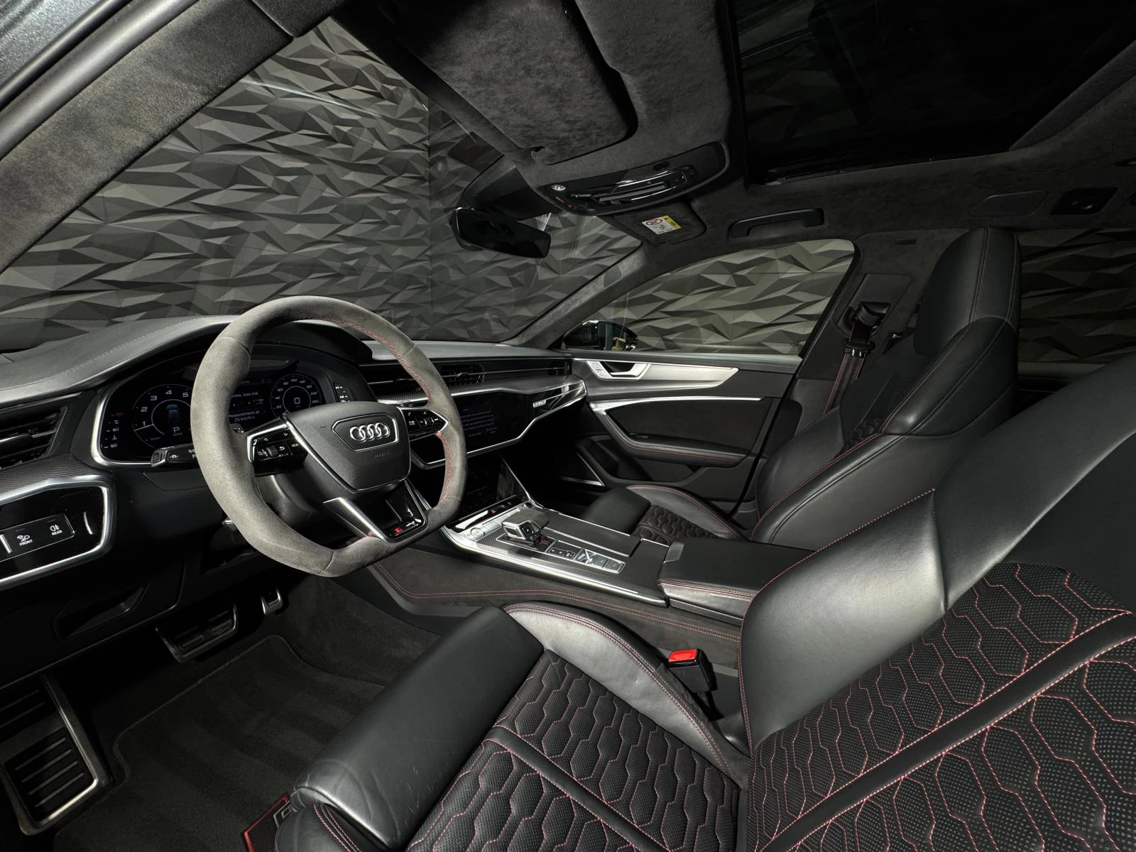 Audi Rs6 Avant ABT* Ceramic* 3D B&O* 360* Pano* Matrix*  | Mobile.bg   7