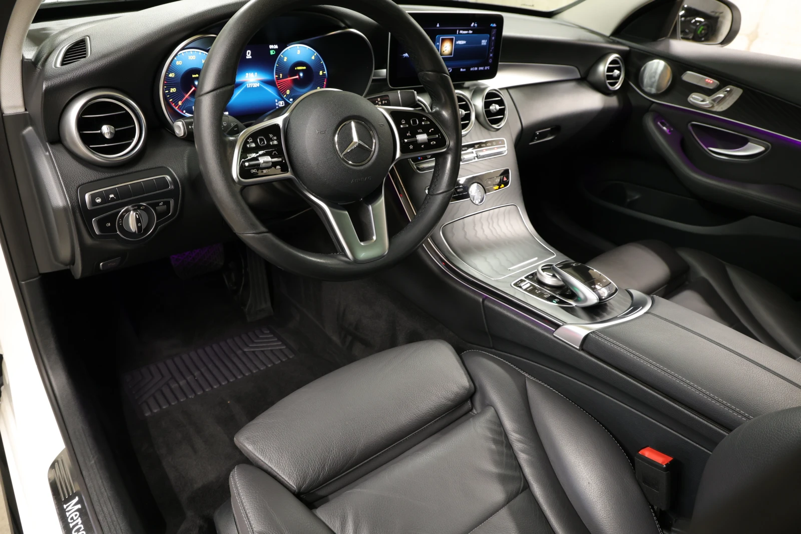 Mercedes-Benz C 220 d 4-MATIC  - изображение 6