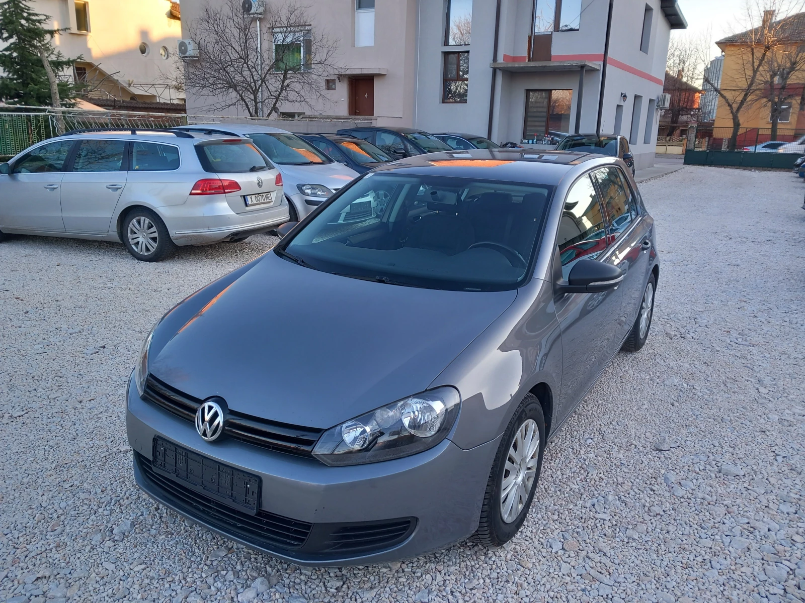 VW Golf 1.6TDI 2012г климатик, снимка 2 - Автомобили и джипове - 53754033