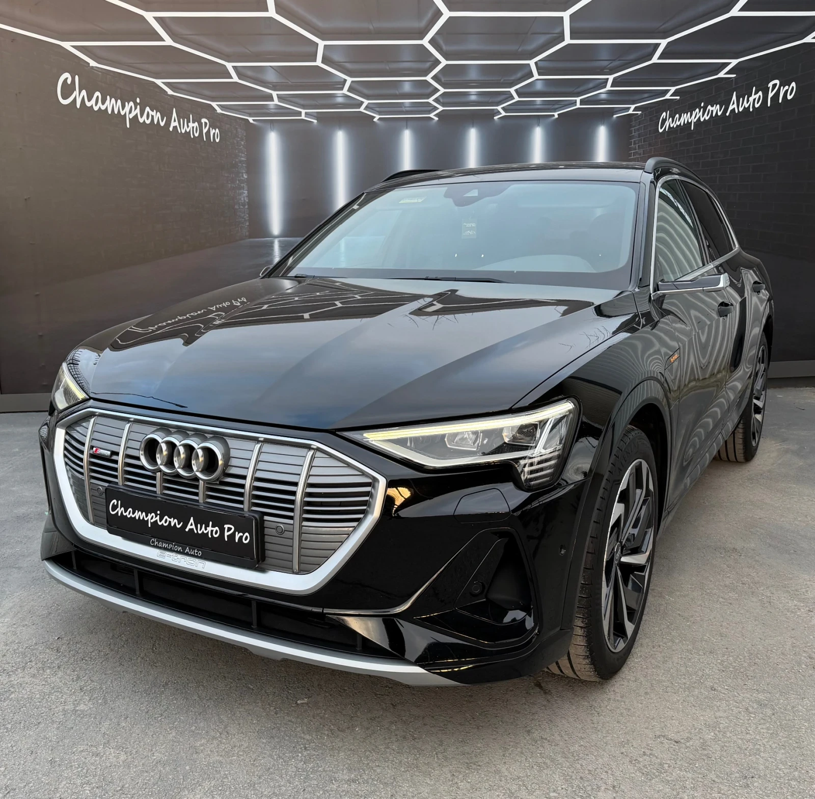 Audi E-Tron 2 X S-Line