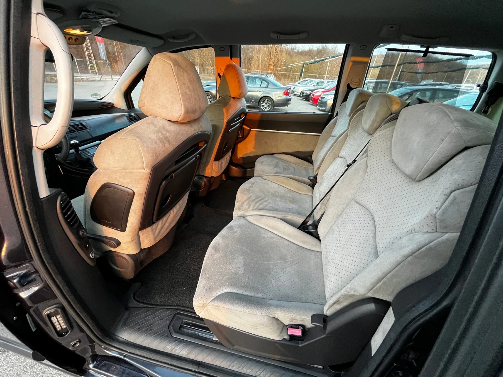 Citroen C8 2.2HDI 128кс EXCLUSIVE, снимка 11 - Автомобили и джипове - 54118077