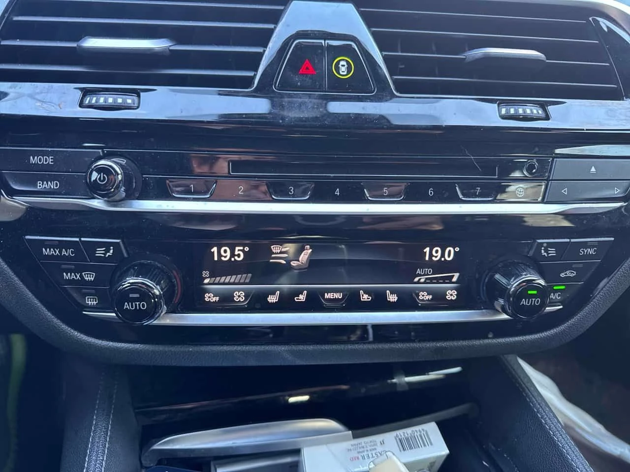 BMW M5 * Sedan * CARFAX * БЕЗ ПЪРВОНАЧАЛНА ВНОСКА, снимка 10 - Автомобили и джипове - 54139944