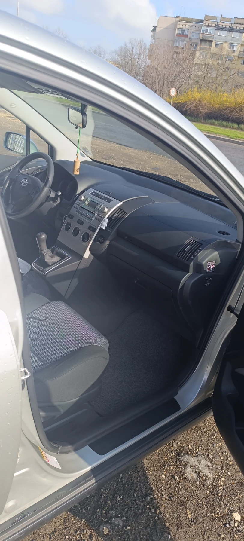 Toyota Corolla verso, снимка 4 - Автомобили и джипове - 54157986