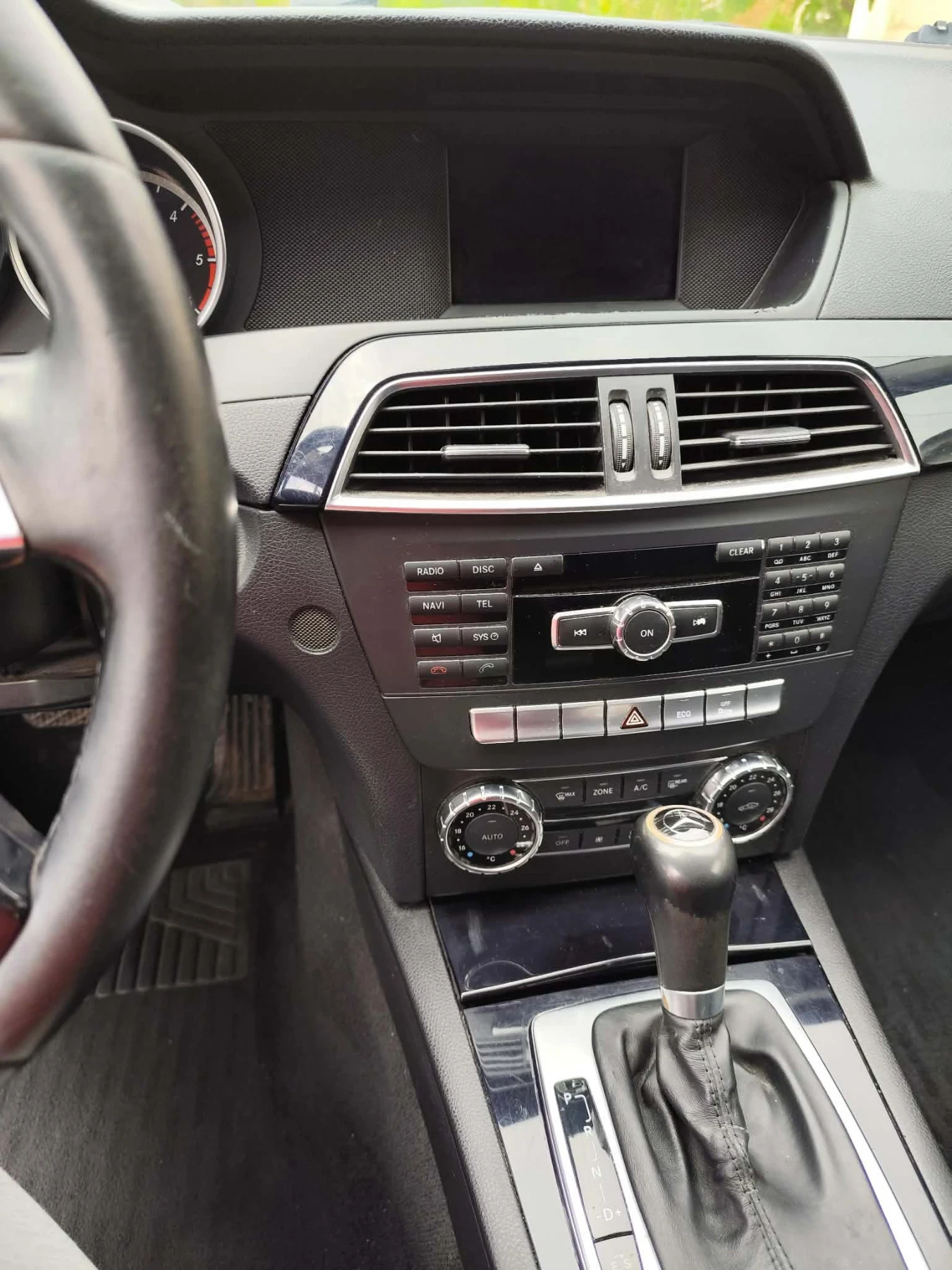 Mercedes-Benz C 220, снимка 16 - Автомобили и джипове - 54555213
