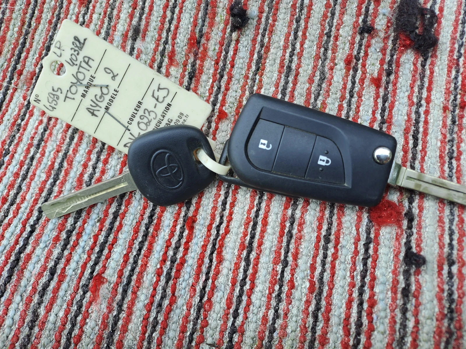 Toyota Aygo 1.0 | Mobile.bg � ����������� 14