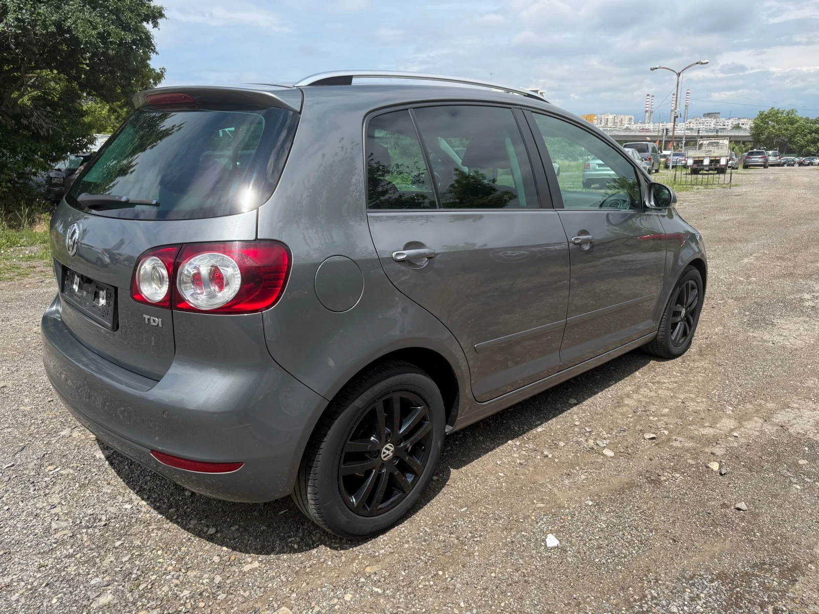 VW Golf Plus 1.6 TDI-Navi-Highline-105k.c, снимка 4 - Автомобили и джипове - 54930849