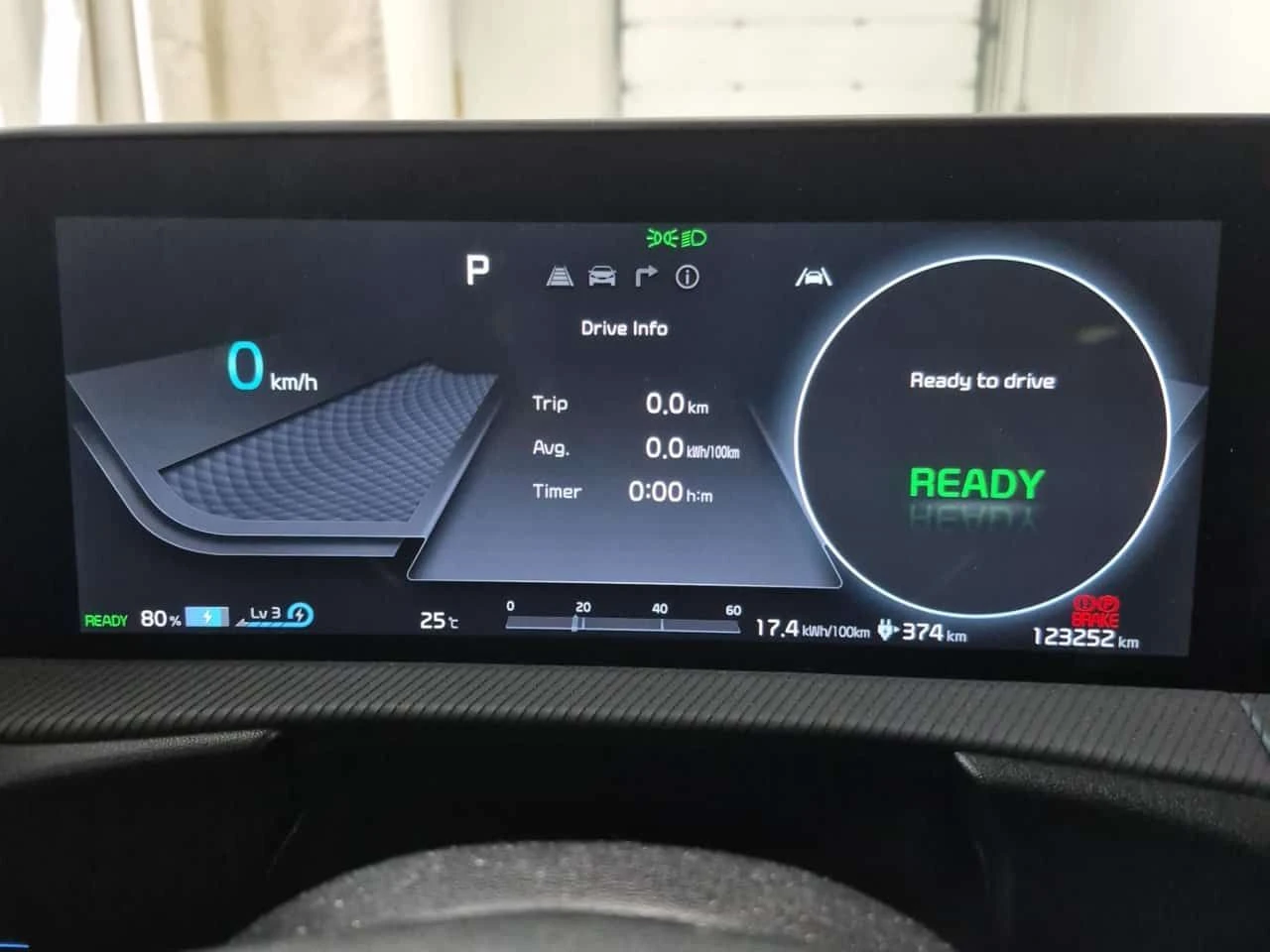 Kia EV6  LONG RANGE GT LINE /360/DISTRONIC , снимка 9 - Автомобили и джипове - 54980362