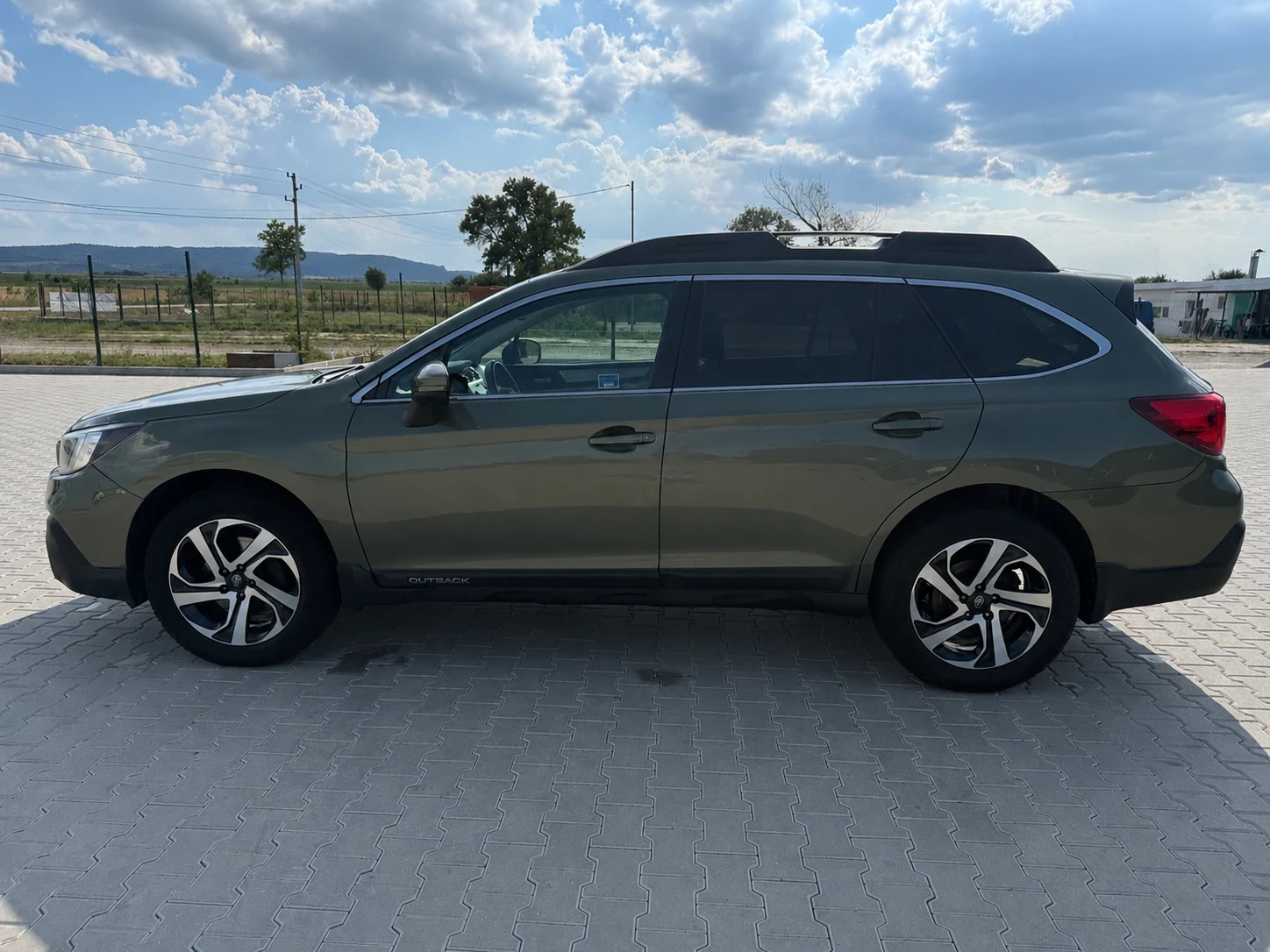 Subaru Outback, снимка 9 - Автомобили и джипове - 55117908