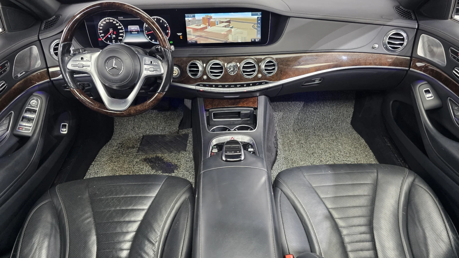 Mercedes-Benz S 560 SOFT-CLOSE* 360* ОБДУХ* МАСАЖ* DIS* HUD* 2XTV* КРА, снимка 6 - Автомобили и джипове - 55194589