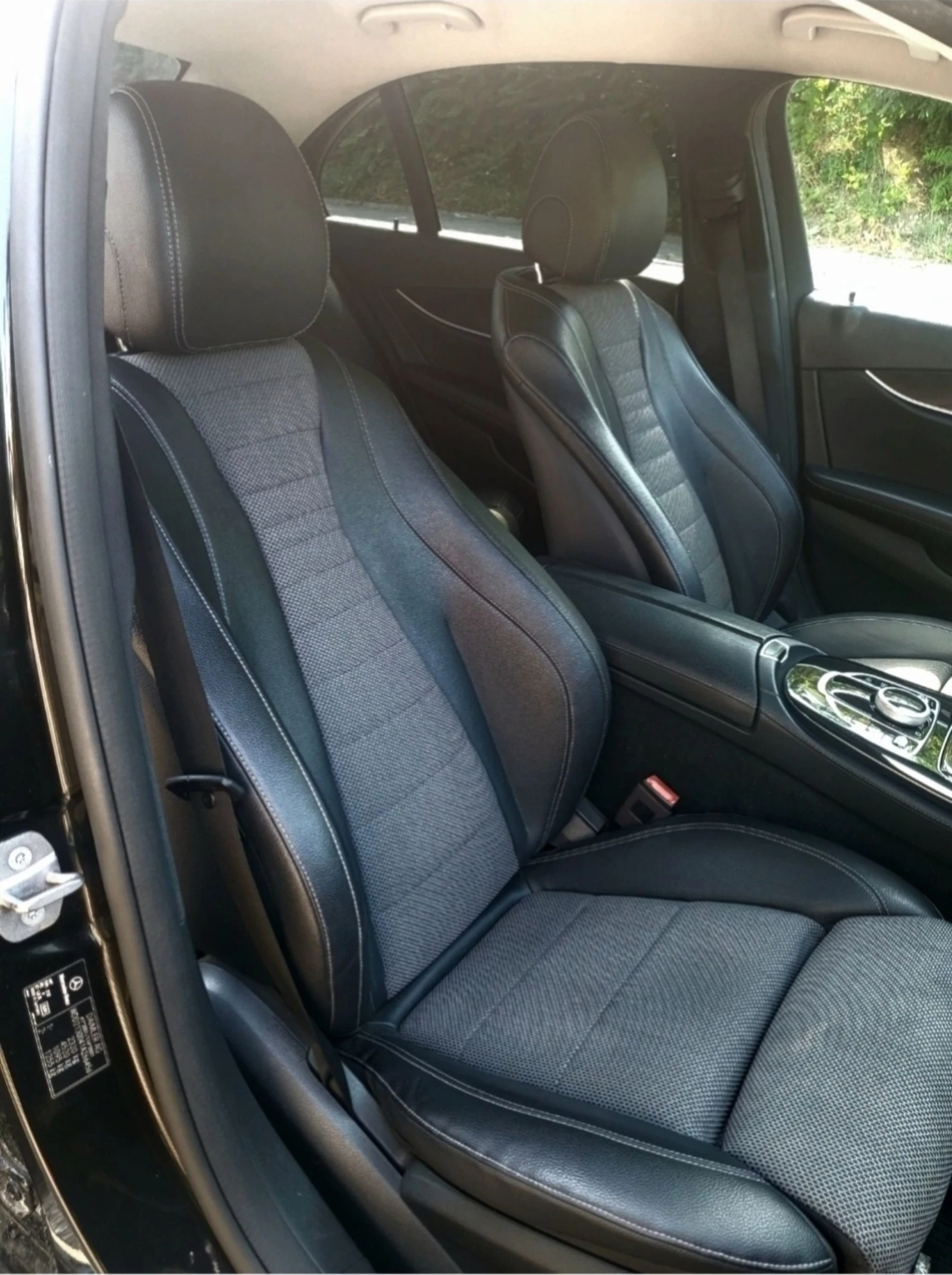 Mercedes-Benz E 220, снимка 9 - Автомобили и джипове - 55230553