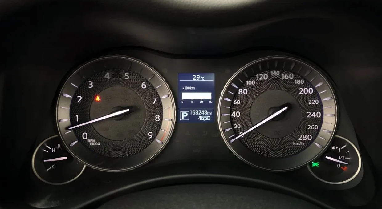 Infiniti Q70 Style 3.7 Бензин, снимка 5 - Автомобили и джипове - 55258306