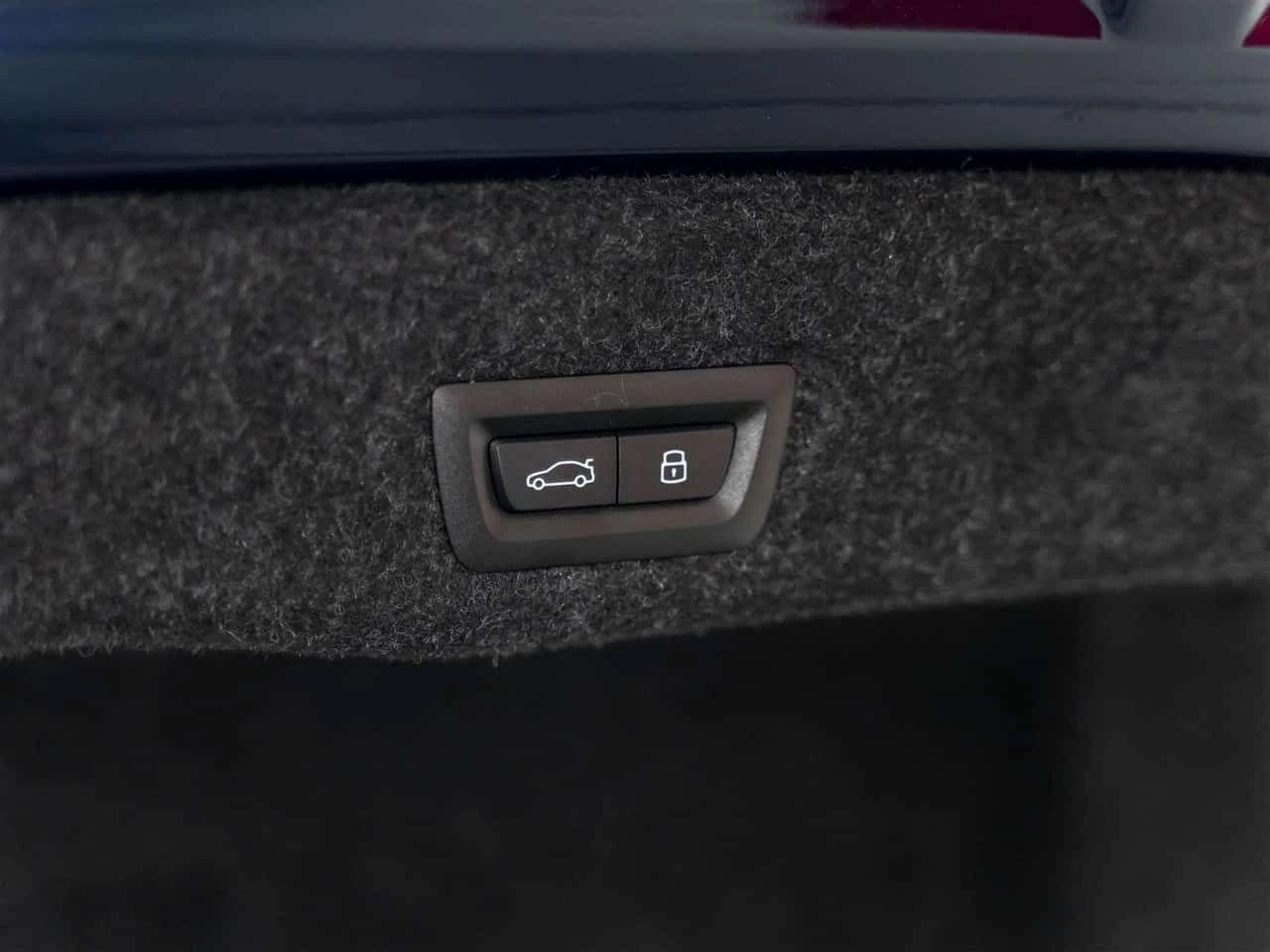 BMW 530 * 530i xDrive| M Sport Pkg| Premium Essential Pkg|, снимка 14 - Автомобили и джипове - 55386662