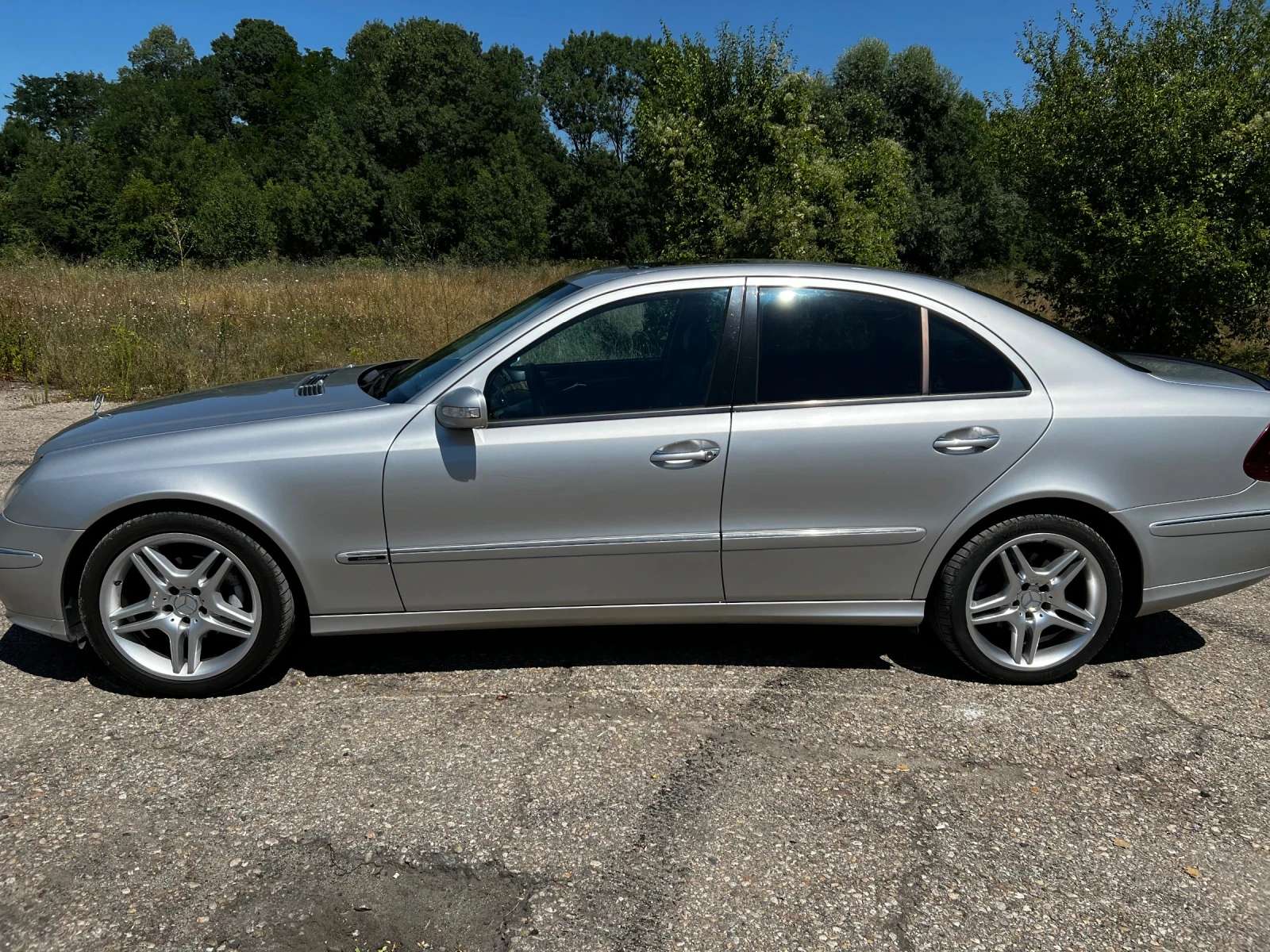 Mercedes-Benz E 320, снимка 3 - Автомобили и джипове - 55509527
