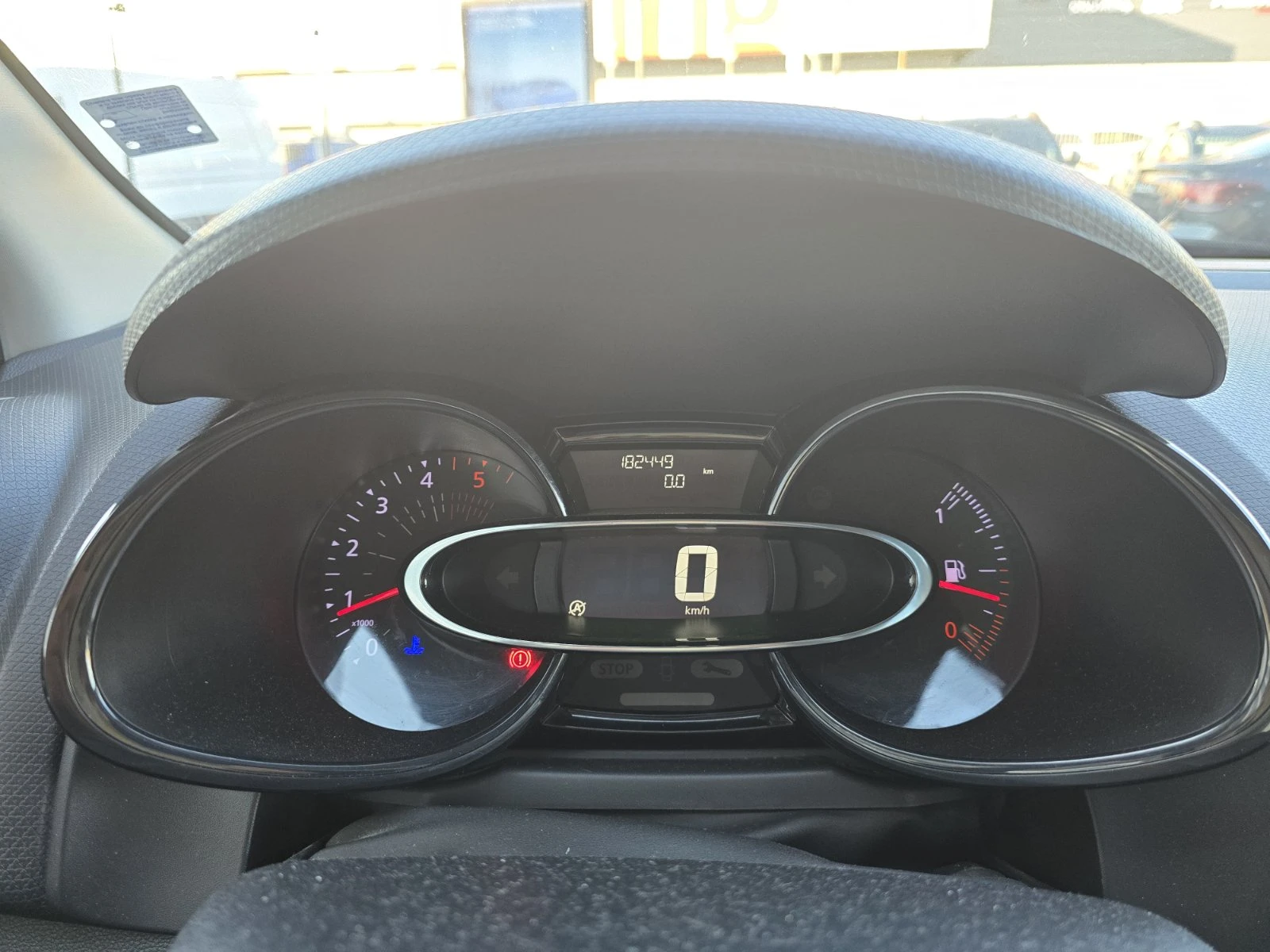 Renault Clio Energy dCi 75 к.с. BVM5 (с N1 хомологация), снимка 8 - Автомобили и джипове - 55559929