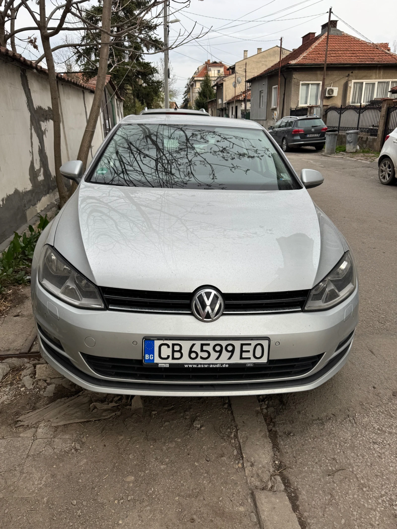 VW Golf 1.2 TSI, снимка 2 - Автомобили и джипове - 55601867