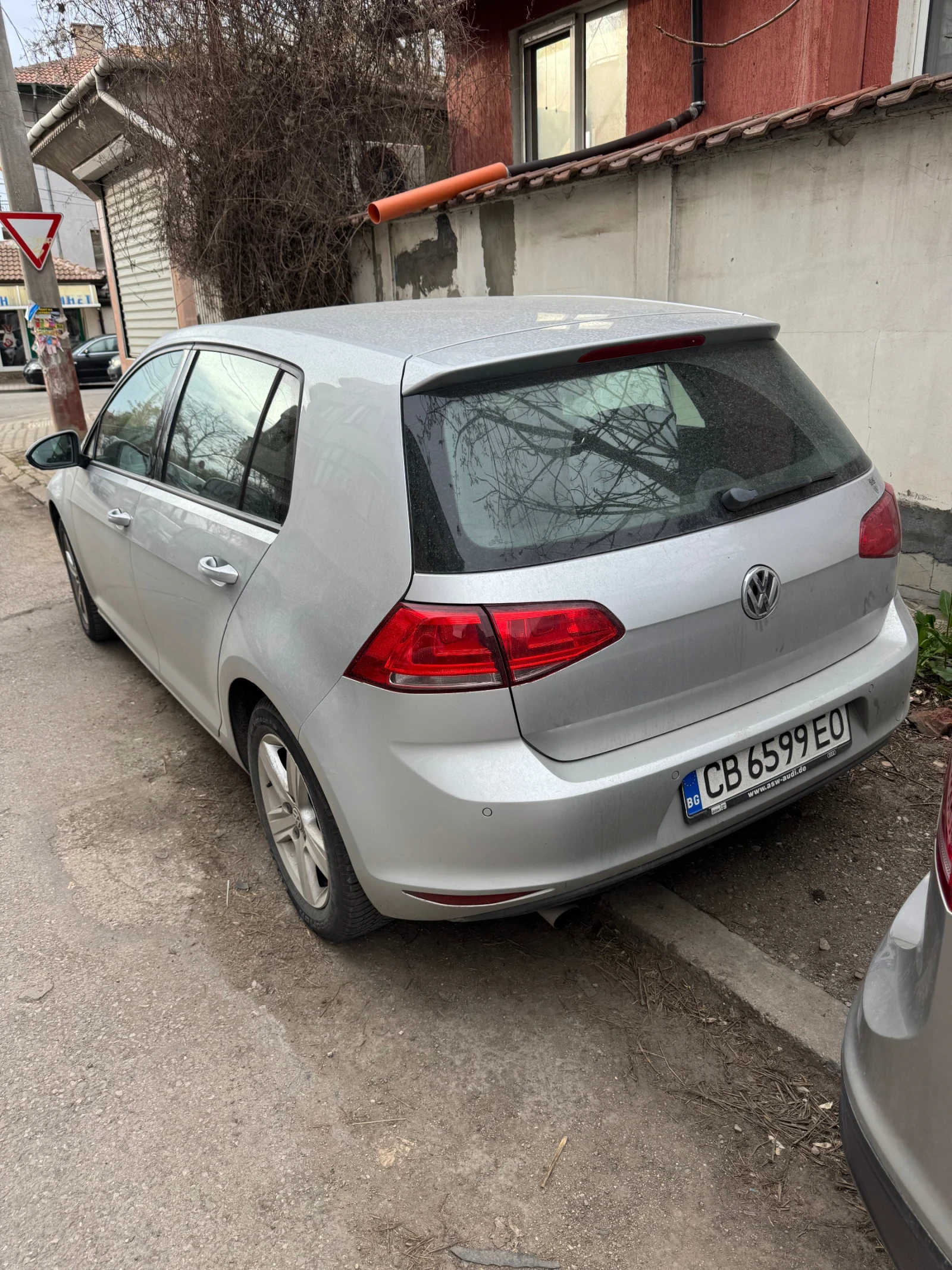 VW Golf 1.2 TSI, снимка 5 - Автомобили и джипове - 55601867