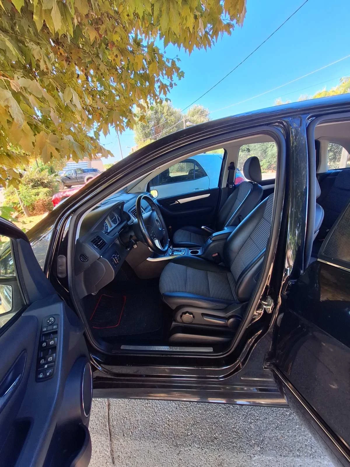 Mercedes-Benz B 200, снимка 2 - Автомобили и джипове - 56237751