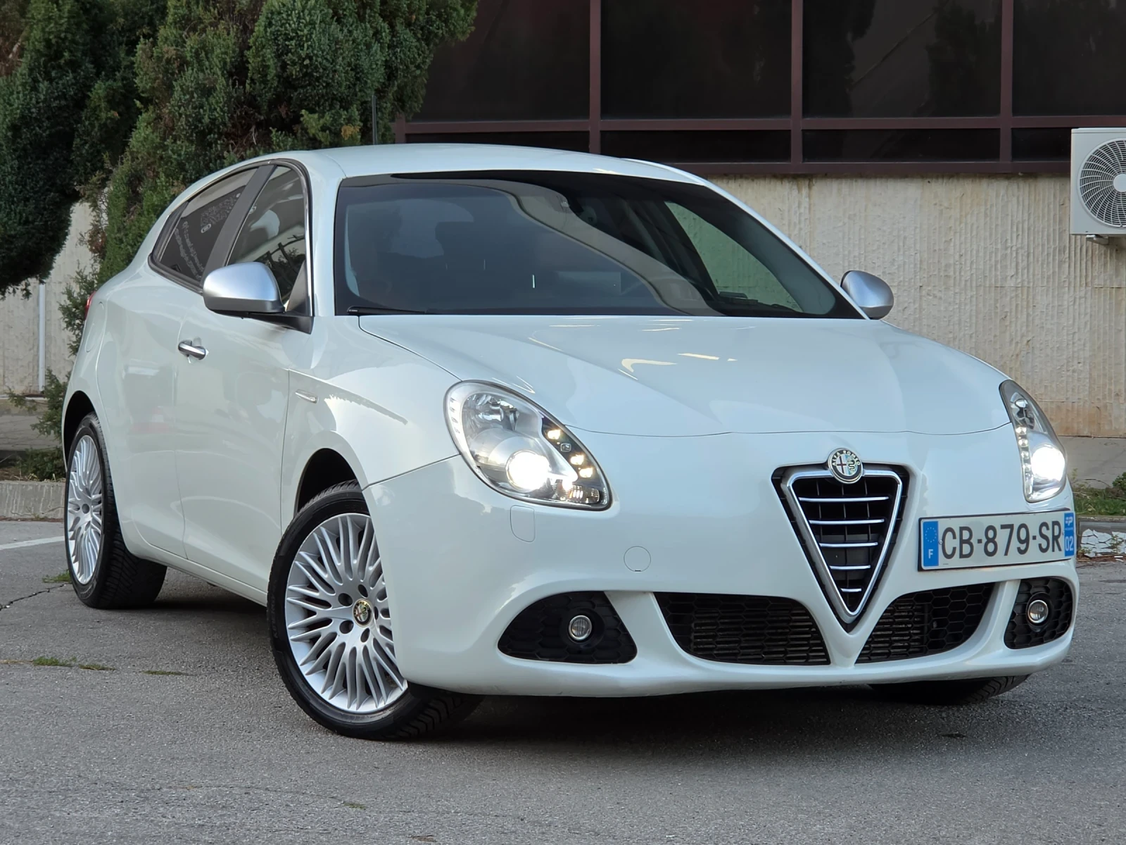 Alfa Romeo Giulietta 2.0JTDm 140hp * EURO5 * ����������� * ���� * ����  | Mobile.bg � ����������� 17