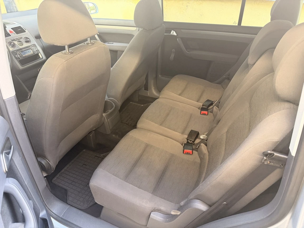 VW Touran 1.9tdi105ks, снимка 9 - Автомобили и джипове - 56327864