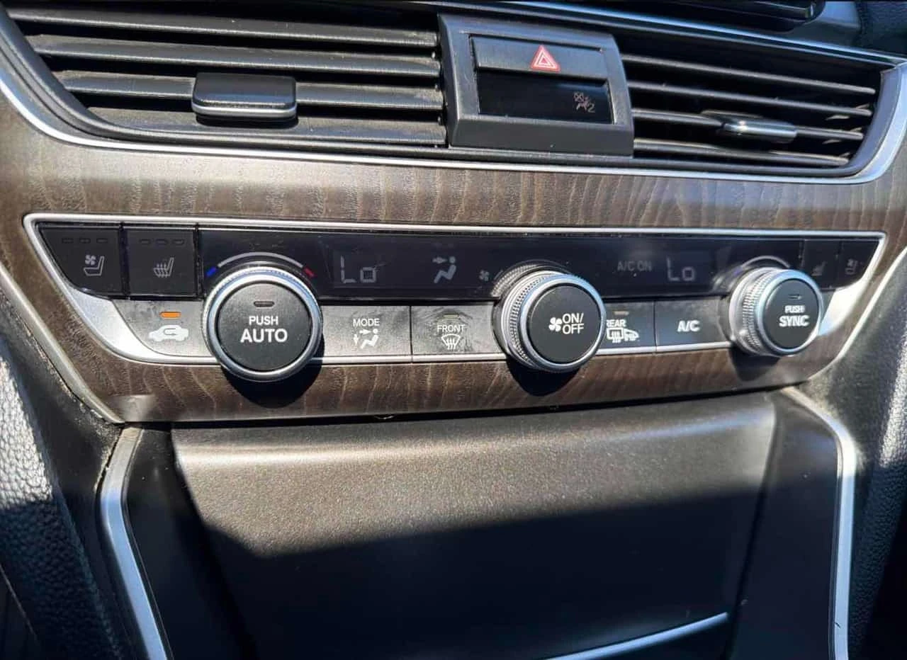 Honda Accord * Touring 2.0 * CARFAX * ����� �� ����������� | Mobile.bg � ����������� 17
