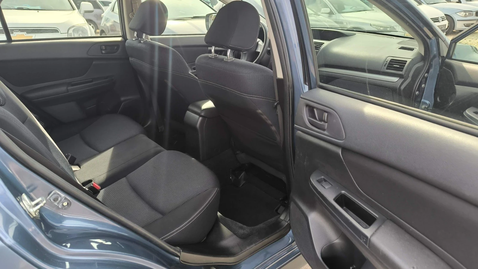 Subaru XV 2.0i, снимка 10 - Автомобили и джипове - 56521493