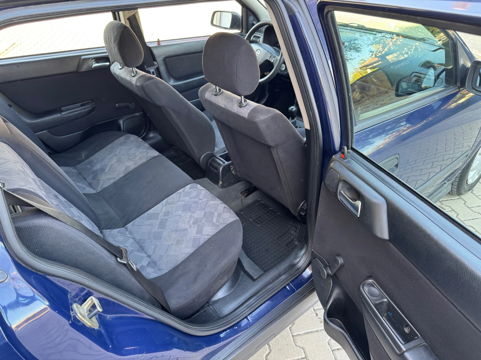 Opel Astra 1.7, снимка 11 - Автомобили и джипове - 56598310