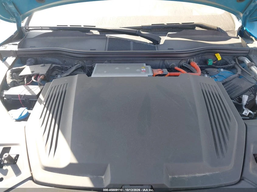 Audi E-Tron Premium Plus, снимка 10 - Автомобили и джипове - 56618844