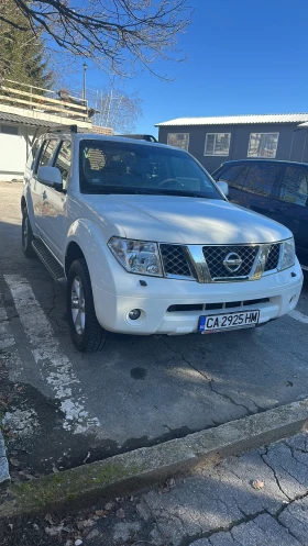 ����� �� �������� �� Nissan Pathfinder