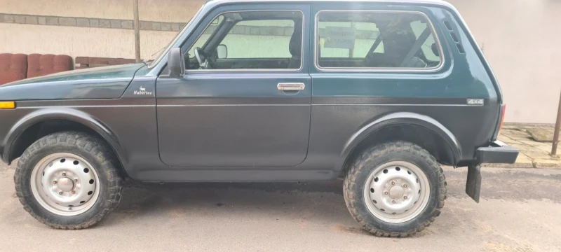 Lada Niva 1.7i, снимка 2 - Автомобили и джипове - 51932595