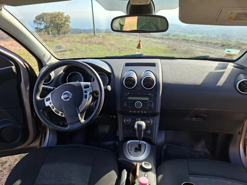 Nissan Qashqai, снимка 10 - Автомобили и джипове - 52711636